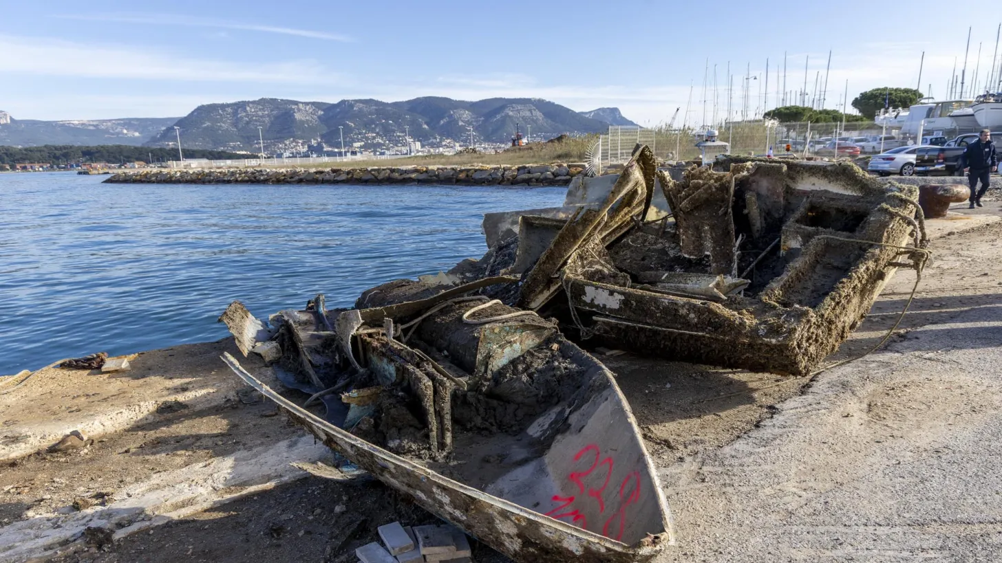 relevage épave dans le Lazaret