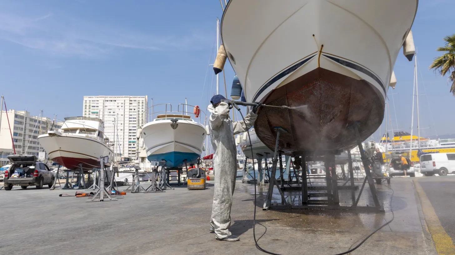 Vieille darse - chantier - ports de plaisance de la rade de Toulon