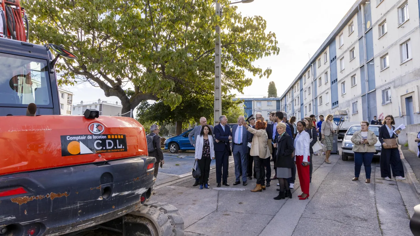 Visite du quartier Sainte Musse lors de la signature du Contrat de ville - Toulon le 10 octobre 2024
