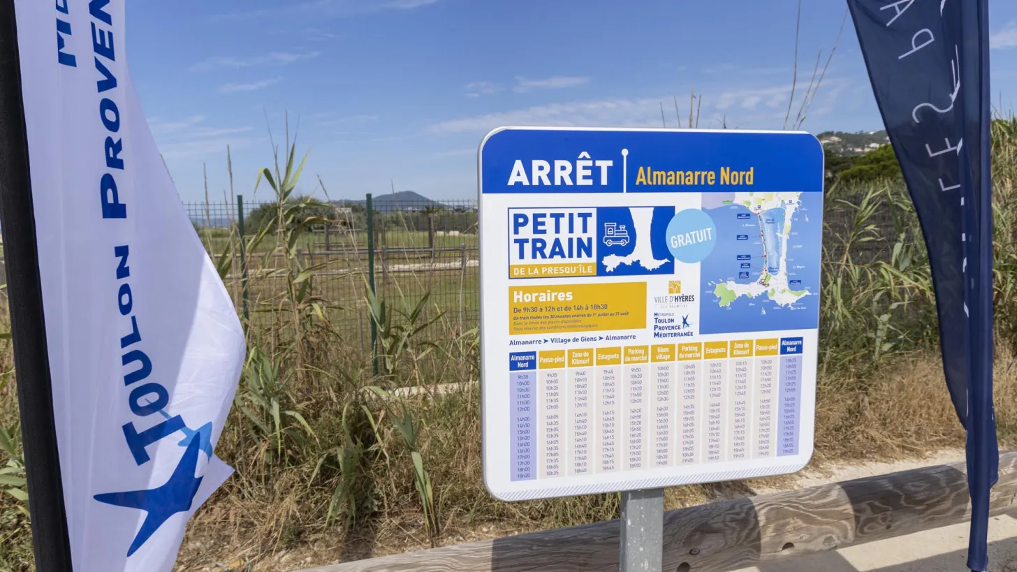 Petit train de la presqu'île à Hyères - Inauguration
