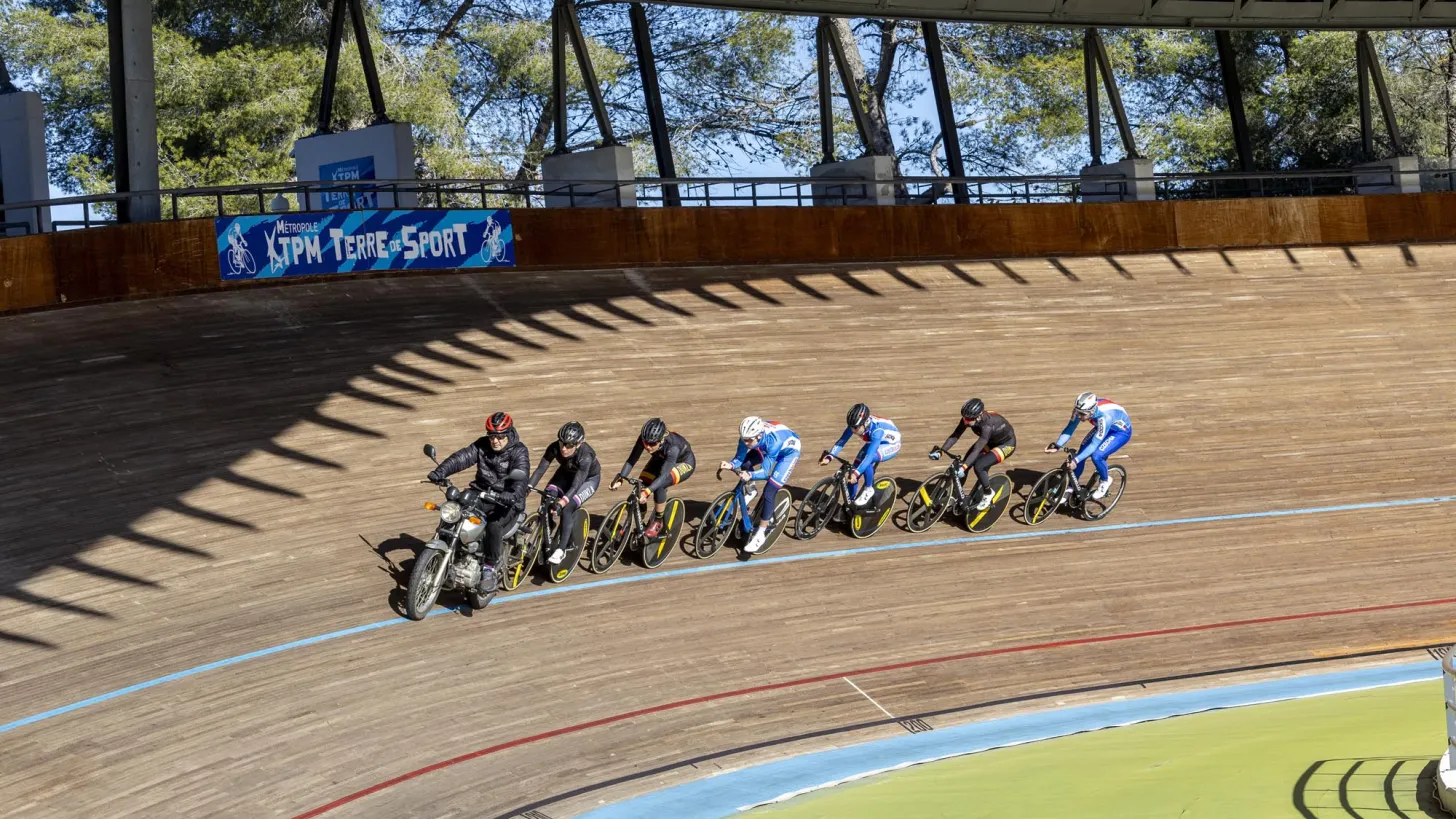 Equipe tchèque au Vélodrome TPM