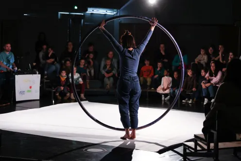 Jeune Public - Spectacle-Cirque "Trait(s)"_Le Revest-les-Eaux