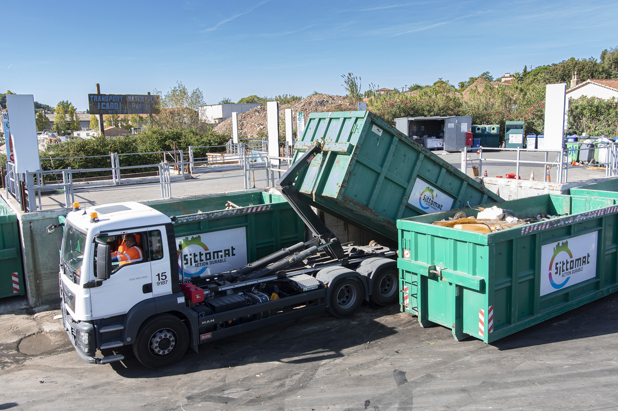 Fêtes de fin d'années : ce qui change pour vos ordures ménagères et  encombrants | Métropole Toulon Provence Méditerranée