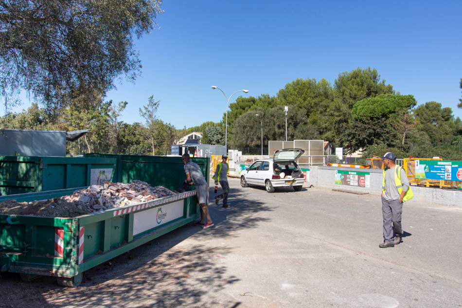 Les 4 et 5 avril : fermeture de la déchèterie de Courrens à Six-Fours-les-Plages  | Métropole Toulon Provence Méditerranée