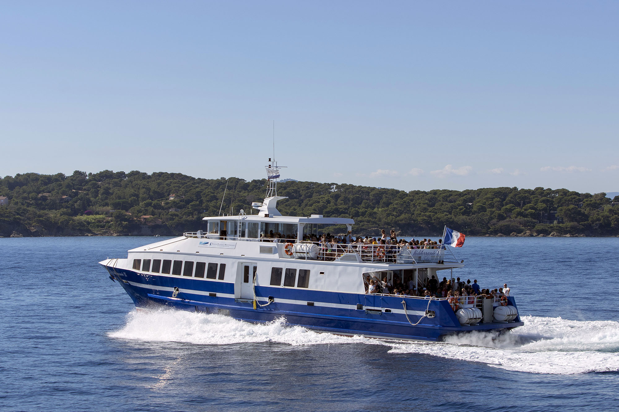 Voyager en bateaux-bus, navettes maritimes et ferries | Métropole Toulon  Provence Méditerranée