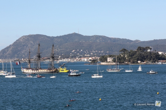 Parade nautique et arrivée de l'Hermione et du Mutin dans la rade de Toulon