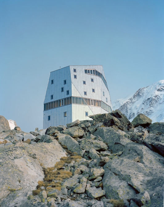 Bearth & Deplazes en collaboration avec l’ETH de Zurich Nouveau refuge de Monte Rosa, Zermatt, Suisse, 2009 © Tonatiuh Ambrosetti