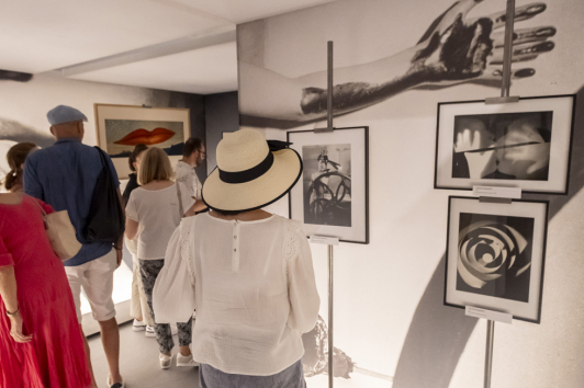 Exposition Man Ray à La Banque à Hyères