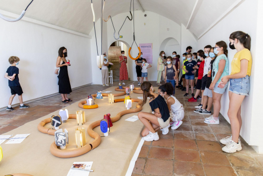 Exposition Manufacto  2021 à la villa Noailles, les enfants voient leurs objets exposés